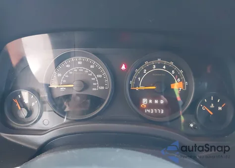 2015 Jeep Compass Sport z USA, uszkodzony, nr VIN 1C4NJCBA2FD156097